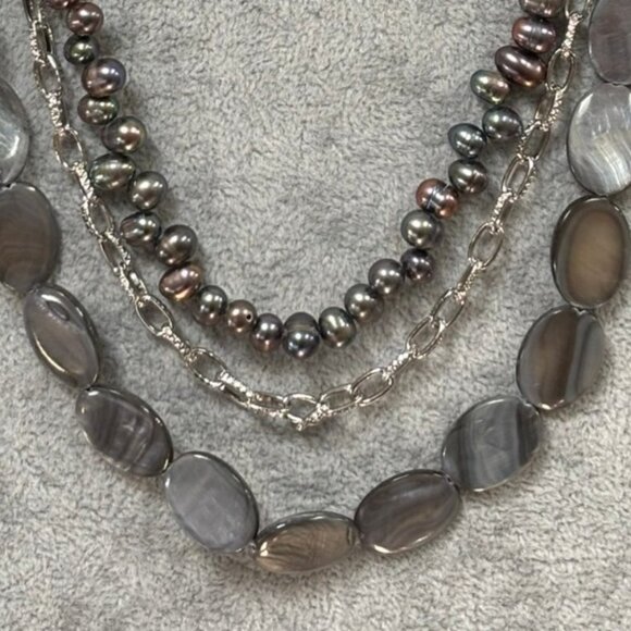 Three Layers Mother Of Pearl Grey oval Bead Fresh Water bead Necklace Set - Picture 2 of 2